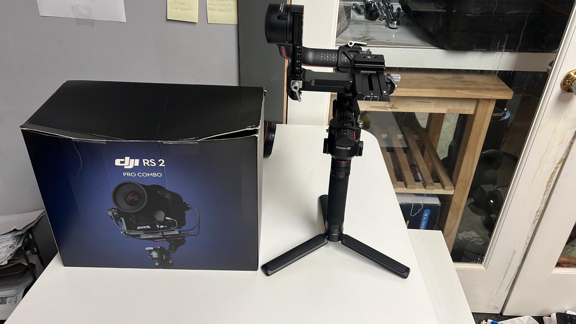DJI RS 2 Pro Combo and Tripods - Image 3