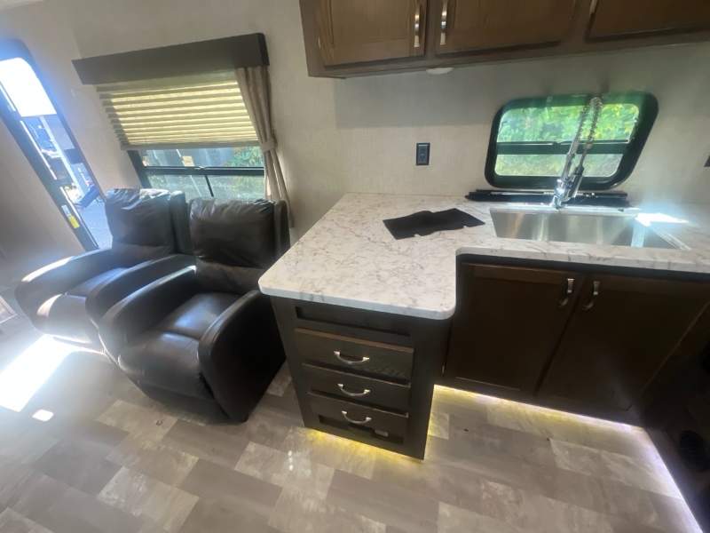 2020 East to West 291RK - Image 14