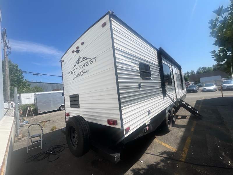 2020 East to West 291RK - Image 5