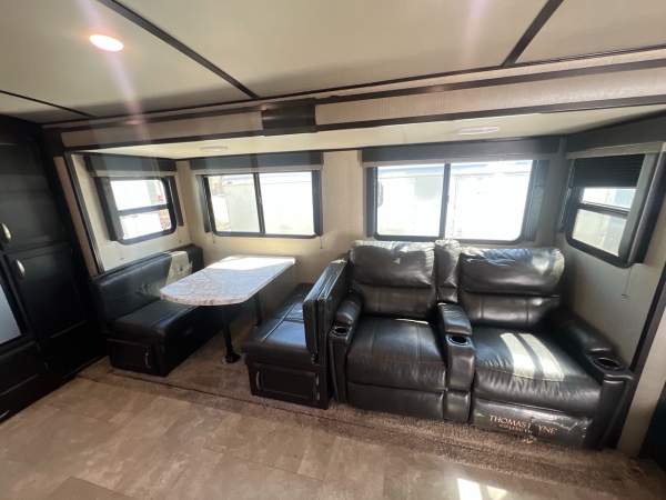 2019 Grand Design Imagine 2850MK - Image 11