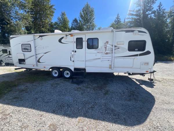 2009 Keystone Cougar 29FKS - Image 7