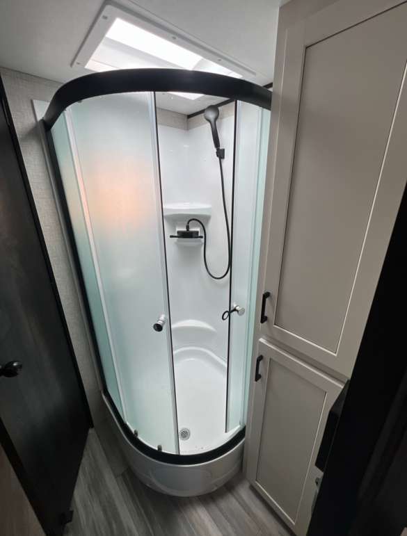 2024 Jayco JayFlight 380DQS - Image 15