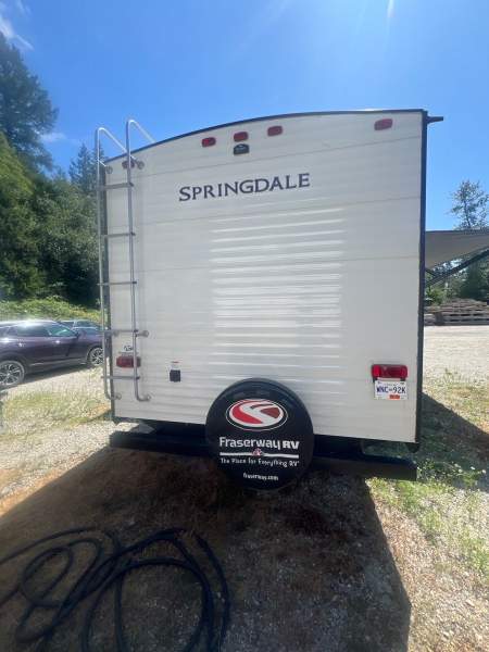 2020 Keystone Springdale 335BH - Image 5