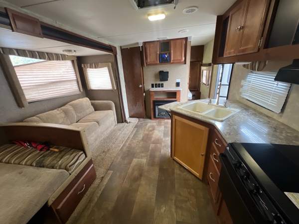 2016 Gulf Stream Matrix 26CRB - Image 11