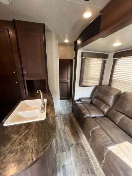 2015 Keystone Impact 312 - Image 14