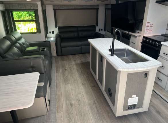 2023 Forest River Wildwood Glen 308RL - Image 20