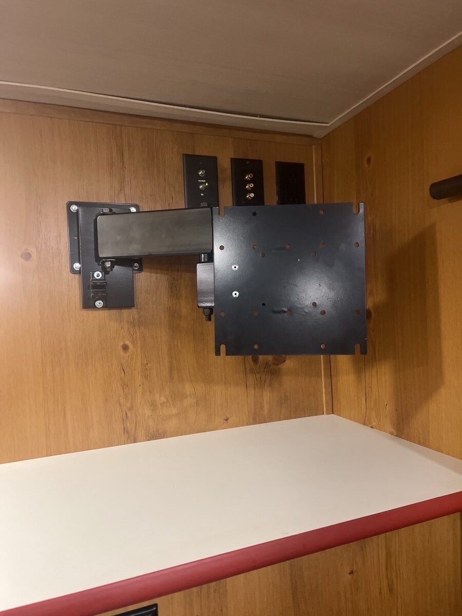 2018 Gulf Stream Vintage Cruiser 23BHS - Image 15