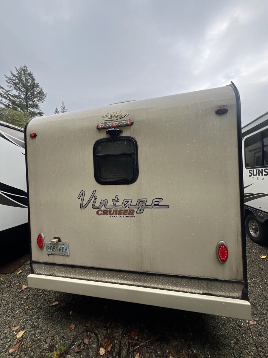 2018 Gulf Stream Vintage Cruiser 23BHS - Image 3