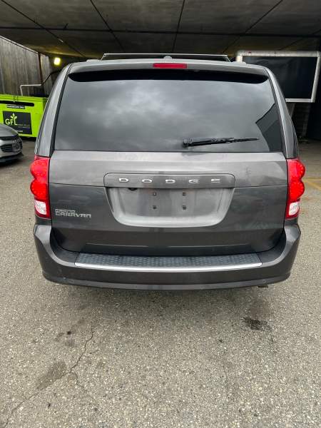 2020 Dodge Caravan Sports SXT - Image 7