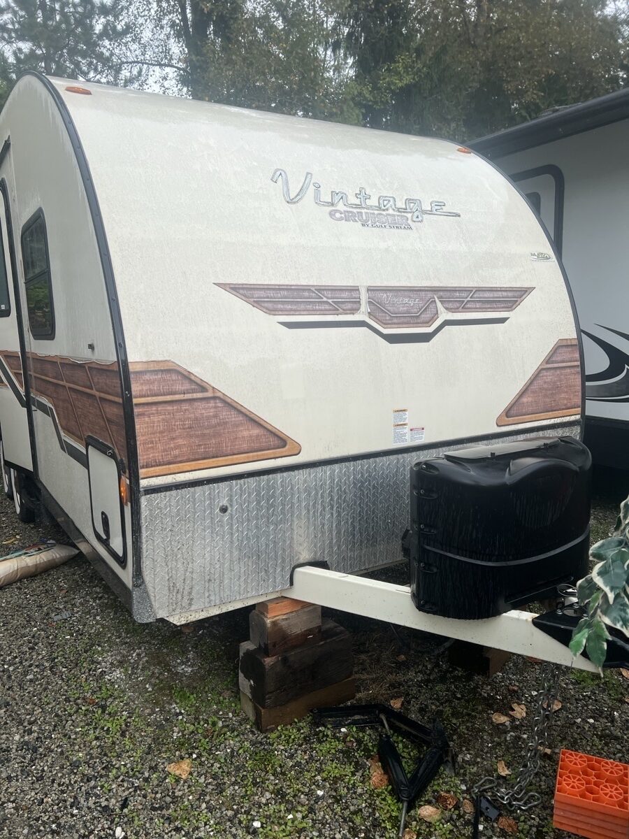 2018 Gulf Stream Vintage Cruiser 23BHS - Image 4