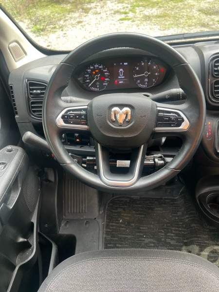 2023 Winnebago Roam - Image 9