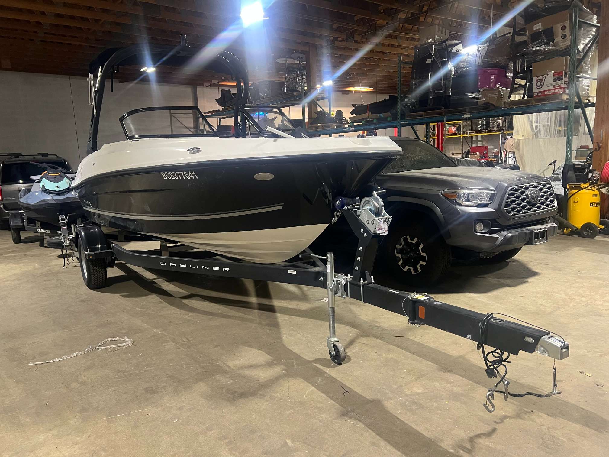 2022 Bayliner VR-4