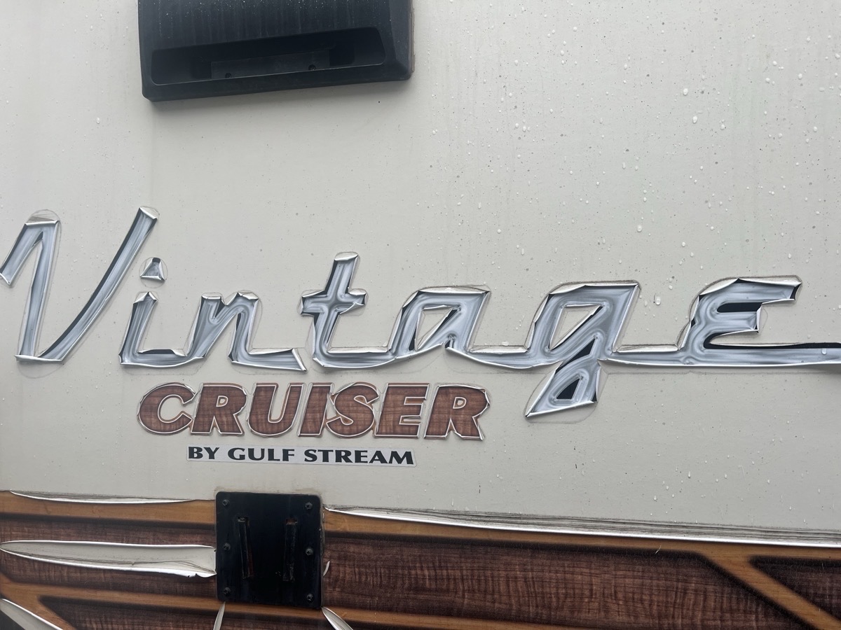 2018 Gulf Stream Vintage Cruiser 23BHS - Image 7