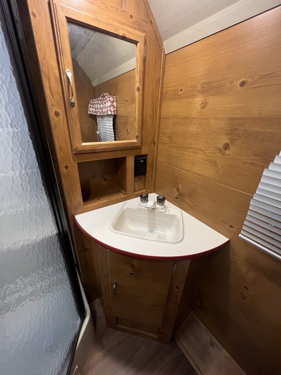 2018 Gulf Stream Vintage Cruiser 23BHS - Image 20