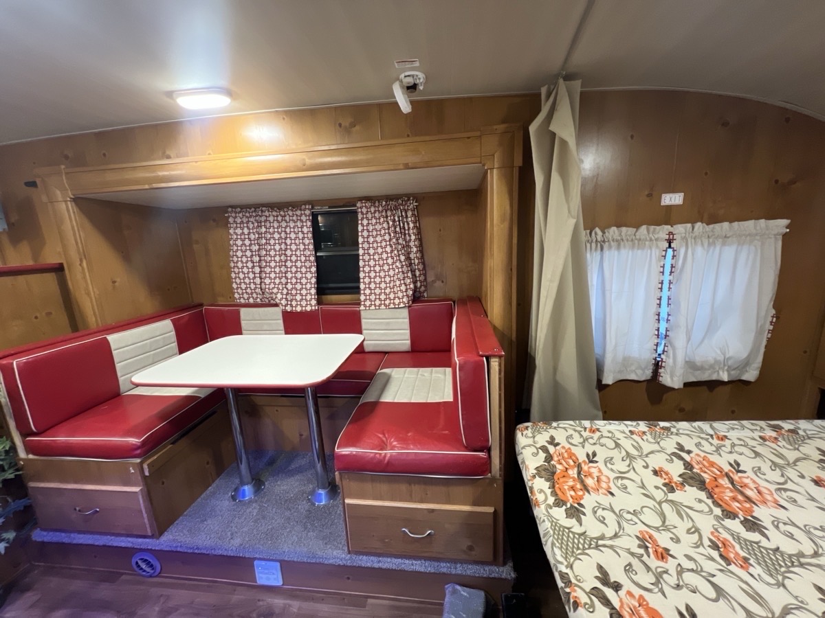 2018 Gulf Stream Vintage Cruiser 23BHS - Image 21