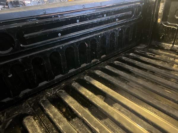 2022 Dodge RAM 1500 Classic Crew Cab 4WD - Image 16