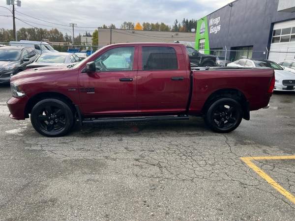 2019 RAM 1500 Classic Crew Cab 4WD - Image 3