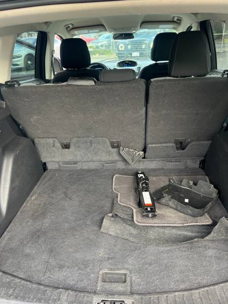 2017 Ford Escape Sports Utility - Image 16