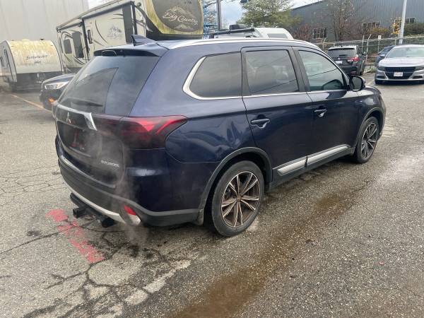 2018 Mitsubishi Outlander GT - Image 6