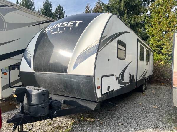 2019 Keystone Sunset 331BH