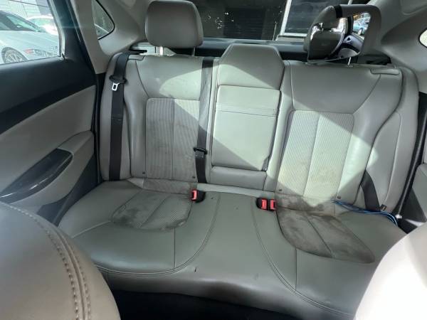 2016 Buick Verano - Image 11