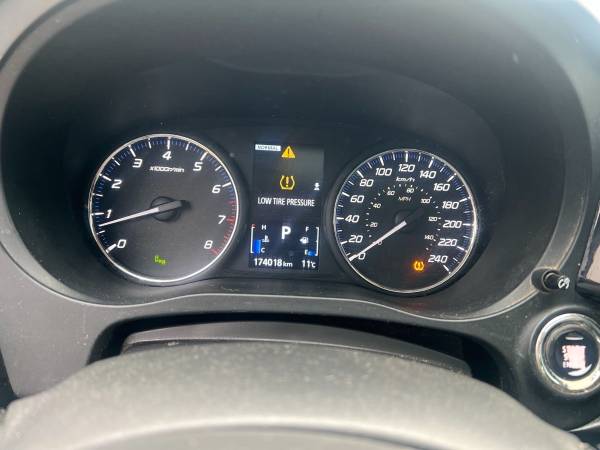 2018 Mitsubishi Outlander GT - Image 9