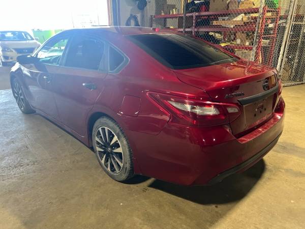 2018 Nissan Altima - Image 7