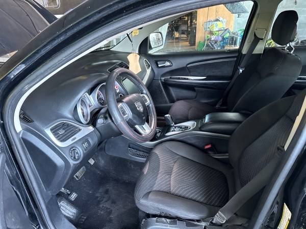 2016 Dodge Journey SXT - Image 9