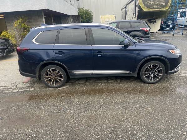 2018 Mitsubishi Outlander GT - Image 7