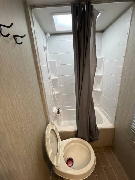 2020 Forest River Cherokee 264DBH - Image 17