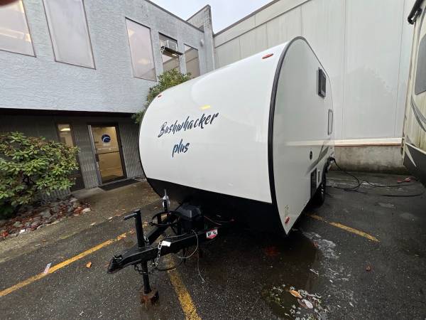 2022 Braxton Creek Bushwacker 17B - Image 2