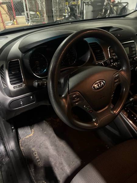 2018 Kia Forte LX - Image 8