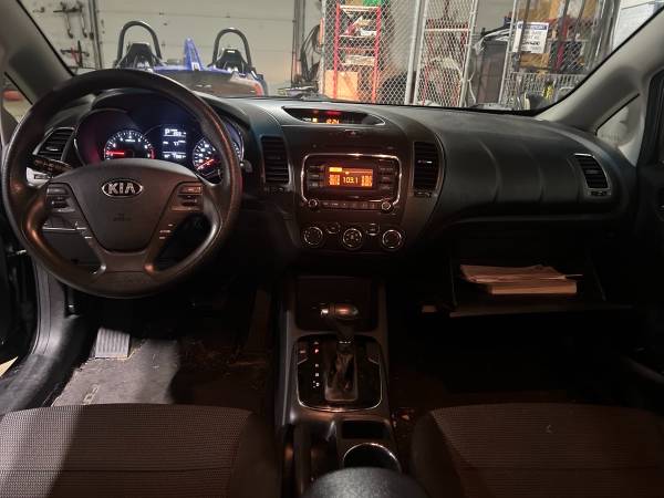 2018 Kia Forte LX - Image 7