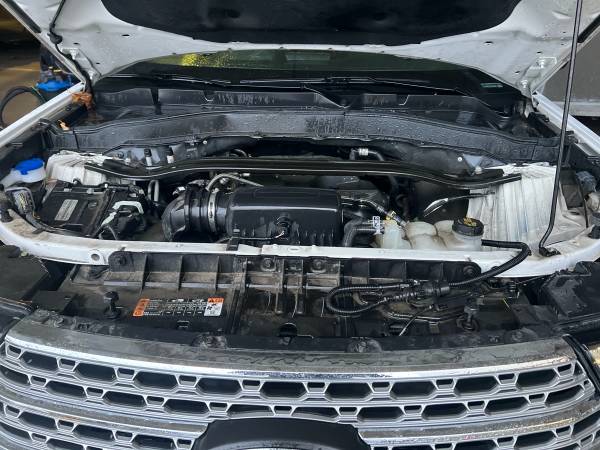 2020 Ford Explorer Limited 2.3L Turbo 4WD - Image 15