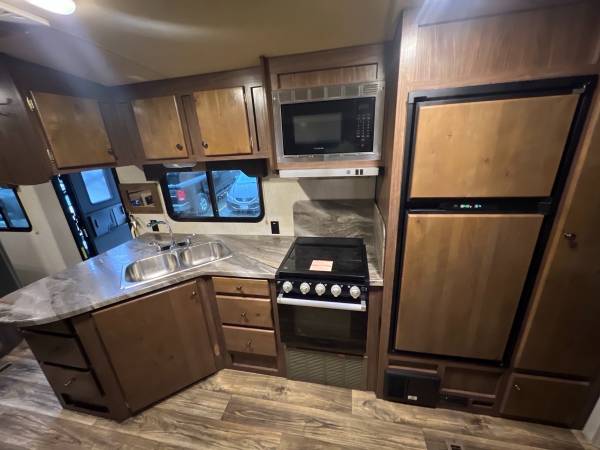 2022 Northwood Nash 29S - Image 15