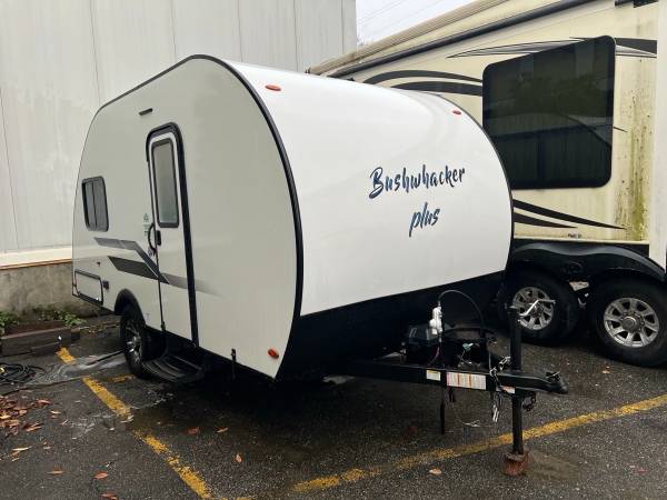 2022 Braxton Creek Bushwacker 17B