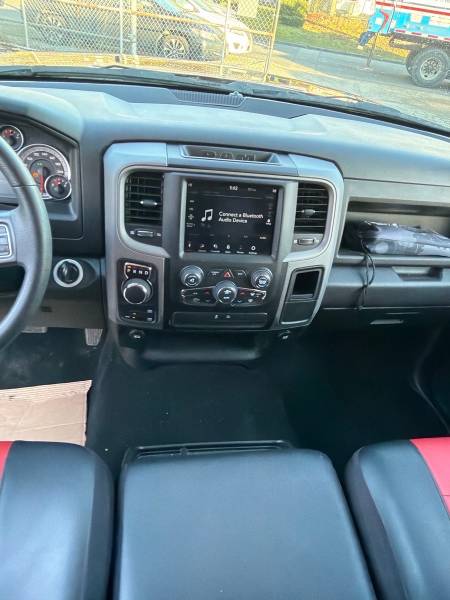 2021 RAM 1500 Classic - Image 12