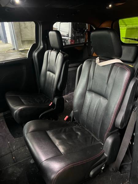 2018 Dodge Caravan GT - Image 9