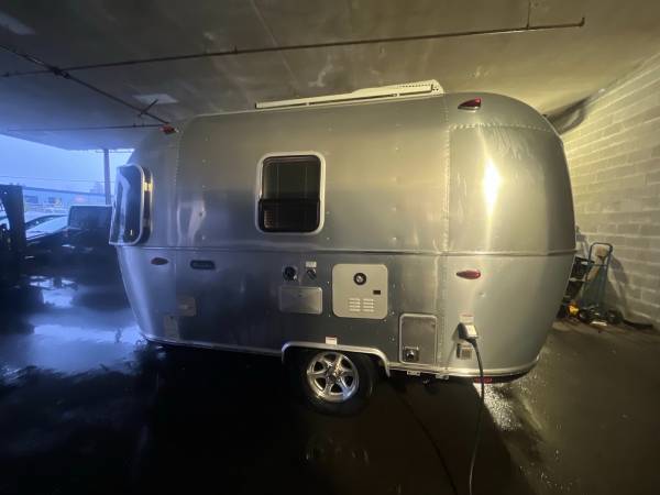 2022 Airstream Bambi 16RB - Image 3