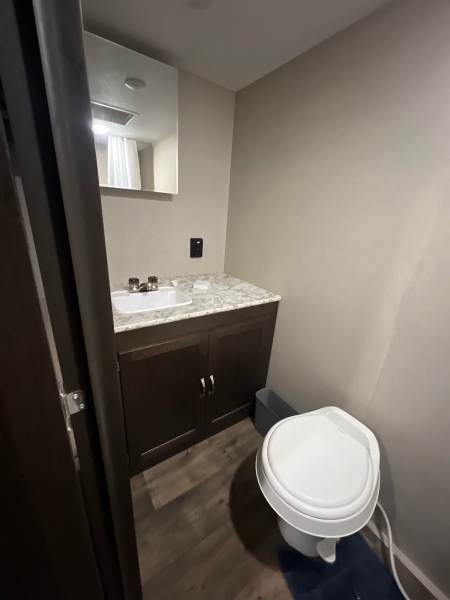 2019 Keystone Springdale 1700FQ - Image 12