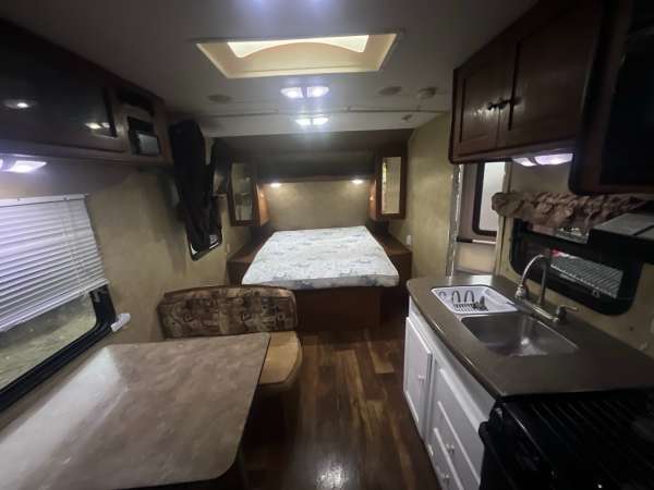 2013 Dutchmen Aspen Trail 2500BH - Image 9