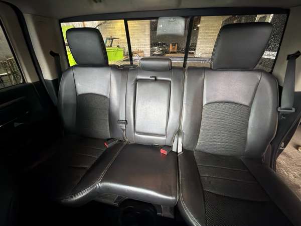 2015 Ram 1500 Sport Crew Cab SWB 4WD - Image 12