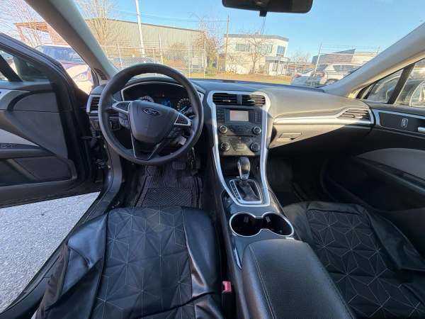 2016 Ford Fusion S - Image 11