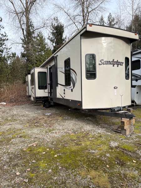 2020 Forest River Sandpiper 403RD - Image 2