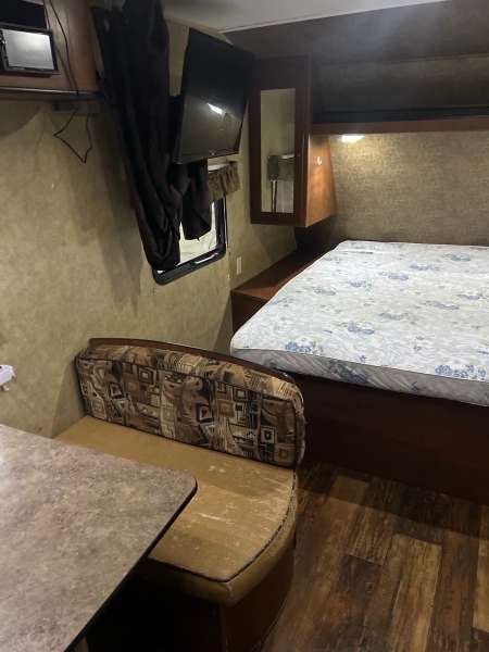 2013 Dutchmen Aspen Trail 2500BH - Image 11