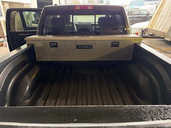 2015 Ram 1500 Sport Crew Cab SWB 4WD - Image 8