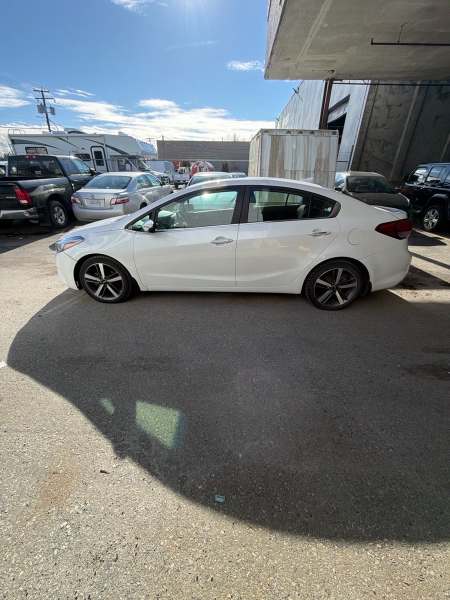 2017 Kia Forte Ex - Image 8