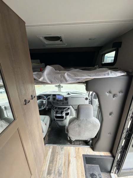 2024 Alp Adventure 19RD - Image 14