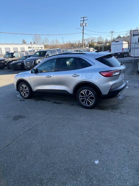 2020 Ford Escape SEL AWD - Image 5