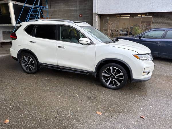 2017 Nissan Rogue SL AWD - Image 6